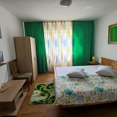 Casa Rustica Apart & Rooms Cimpineanca Екстер'єр фото