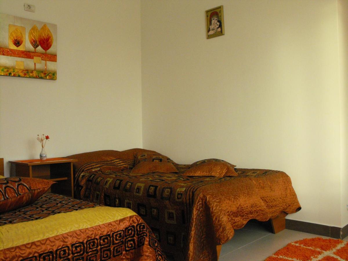 Casa Rustica Apart & Rooms Cimpineanca Екстер'єр фото