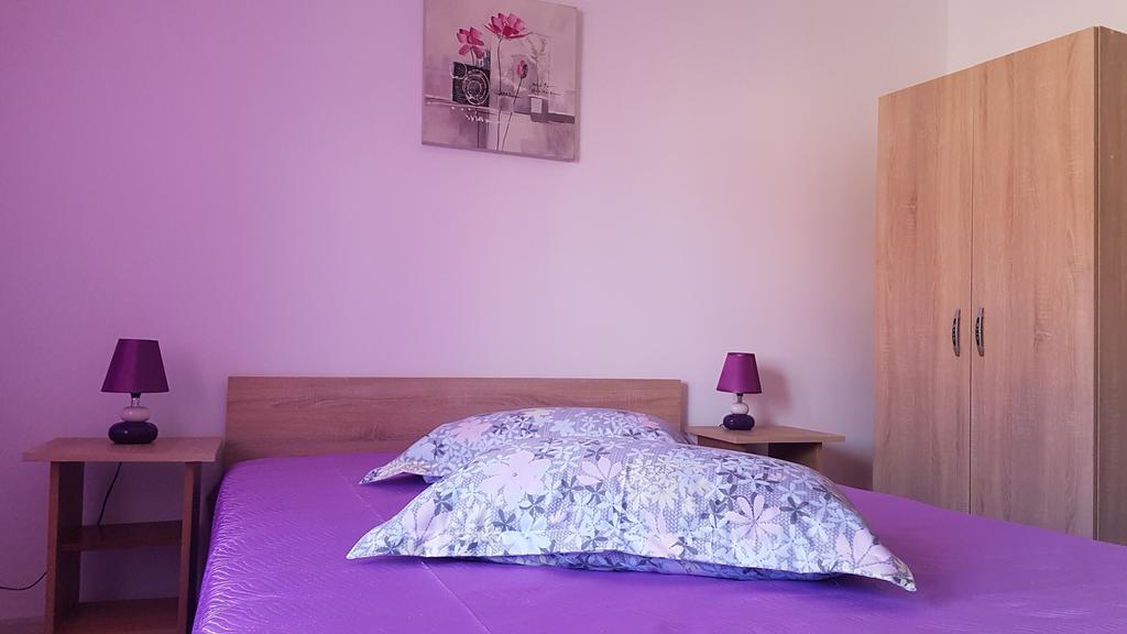 Casa Rustica Apart & Rooms Cimpineanca Екстер'єр фото
